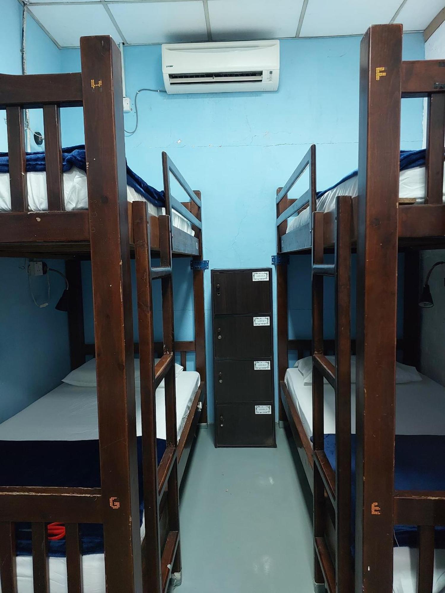 Dz Backpackers Hostel Semporna Exterior photo